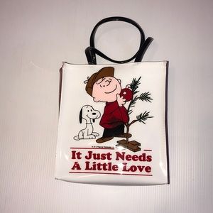 Charlie Brown tote 🆕 9”H x 8”W